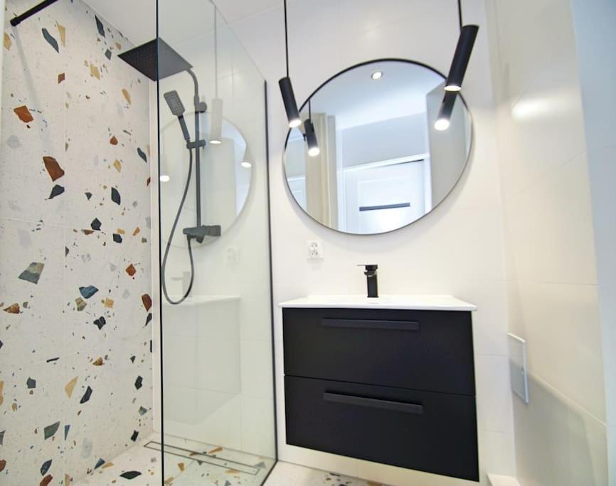 Apartament Korfantego Citycentre Z Widokiem Na Spodek Katowice Zewnętrze zdjęcie