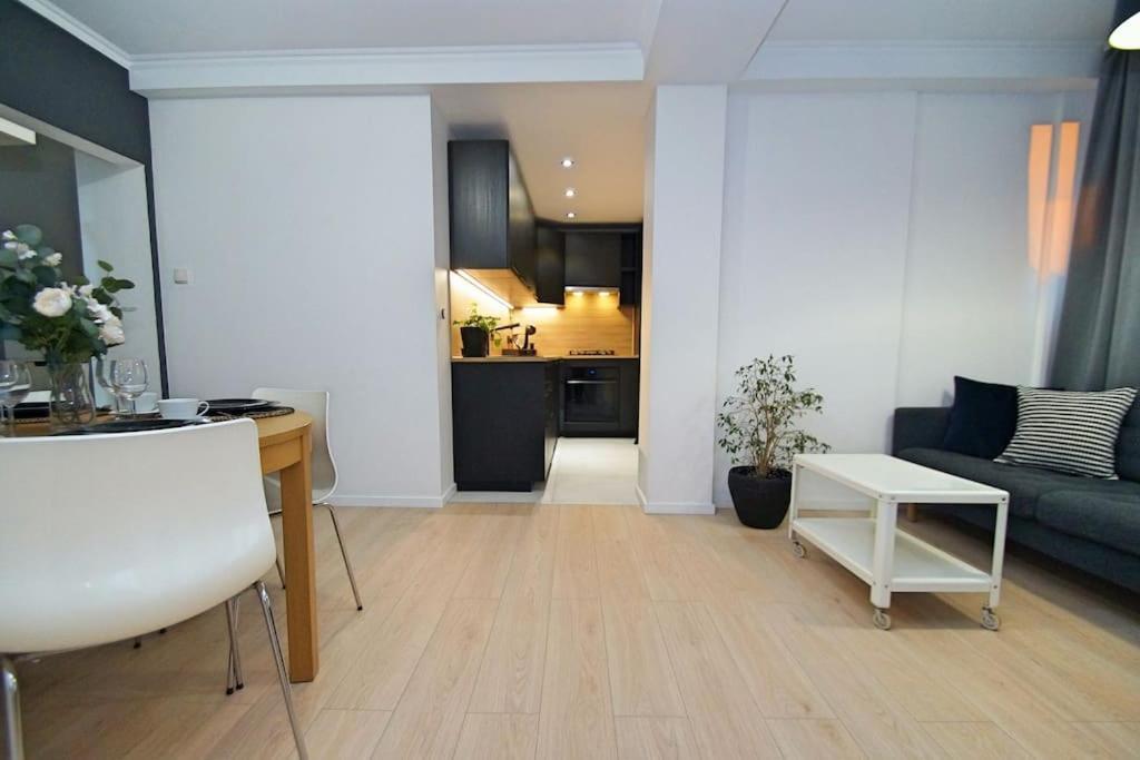 Apartament Korfantego Citycentre Z Widokiem Na Spodek Katowice Zewnętrze zdjęcie